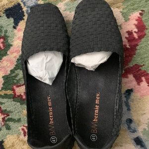 Bernie mev black flats. Size 41. Runs small